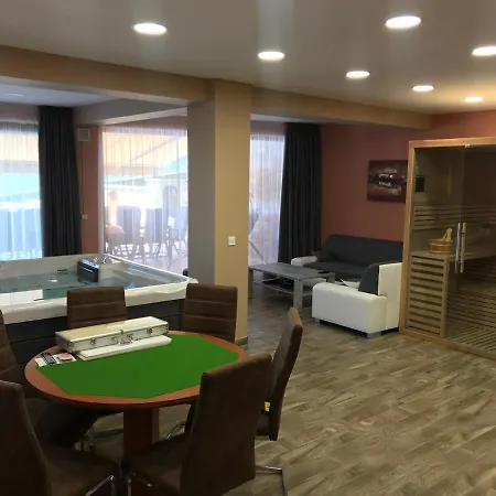Villa Royal *