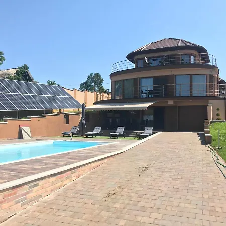Royal Villa